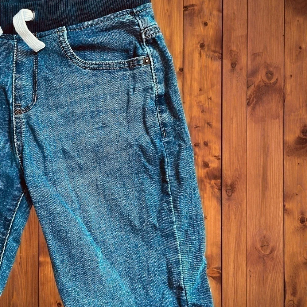 The Children’s Place Boys Size 10 Blue Denim Bermuda Shorts • Ribbed Waist • GUC